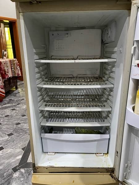 PEL refrigerator in good condition  jumbo size 2