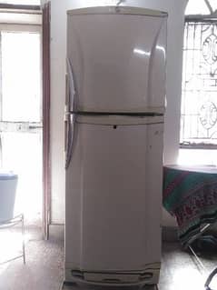 PEL 2 door refrigerator in good condition