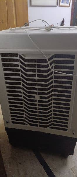 electric air cooler 10/10 condition slightly used 4