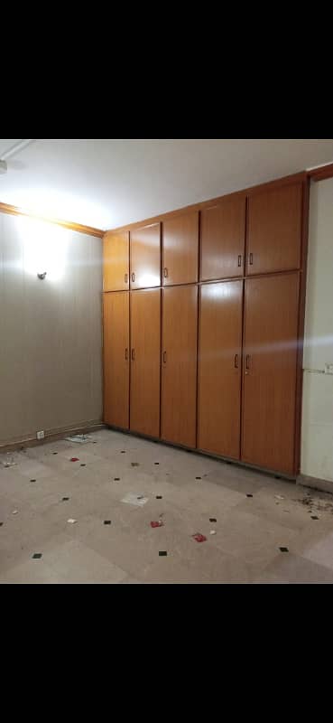 10 marla upper portion available for rent in pak arab housing scheme Main farozpur road Lahore 8
