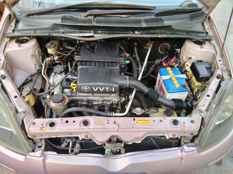 Toyota Vitz 2001 11