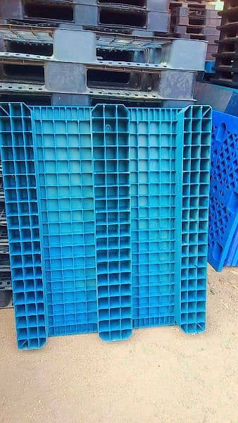 Imported Plastic Pallets Stock For Sale - Storage Pallets - New & used 6