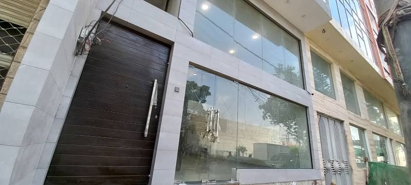Available For Rent In Korangi Industrial Area Near Brookes Chowrangi In Mehran Town Ground Floor +2 Floor Fully Tiled Floors With Own P. M. T 150 K. W. A Electric Power
Approx 1000 Kg Industrial Loading Lift Nearest Main Road, Excellent Location . 6