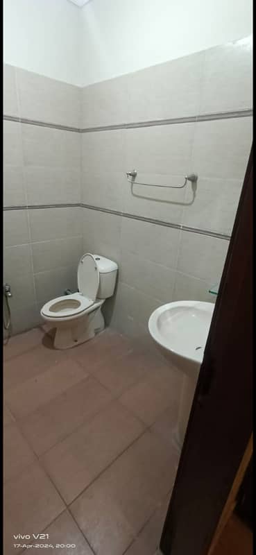 Flat available for rent in pak arab housing scheme Main farozpur road Lahore 20