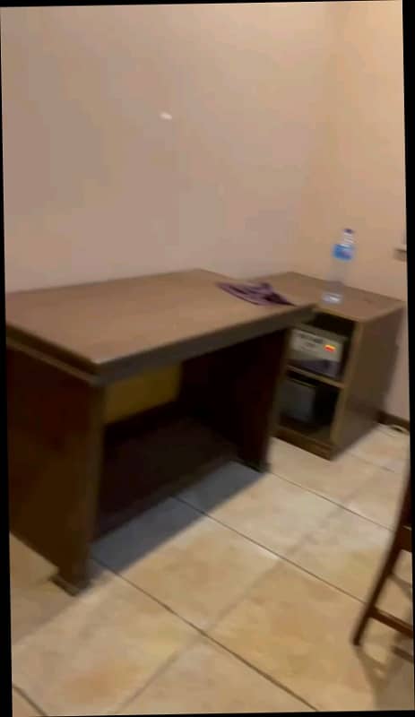 1-Kanal FURNISHED Upper Portion with SEPERATE GATE 3-Bed TV Lounge Kitchen
Rent is Final 35