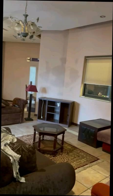 1-Kanal FURNISHED Upper Portion with SEPERATE GATE 3-Bed TV Lounge Kitchen Rent is Final 37