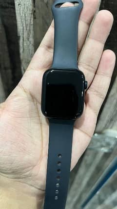 Apple watch series 8 45mm in warranty till june 2024