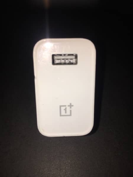 OnePlus Charger 7