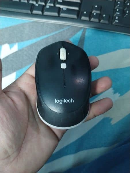 Logitech M337 Bluetooth wireless mouse Black, grey. 2
