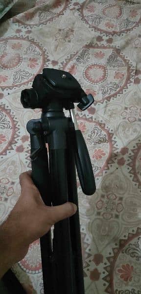 Tripod for Camera and Mobile 1