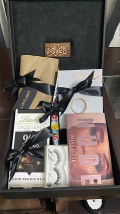 Customize Gift basket/box