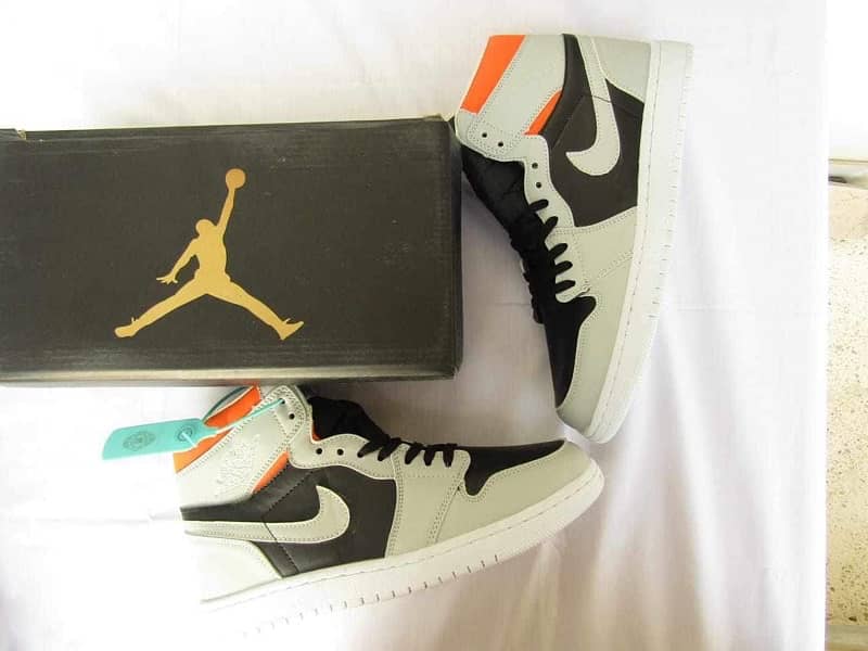 Nike Jordans brand new 16