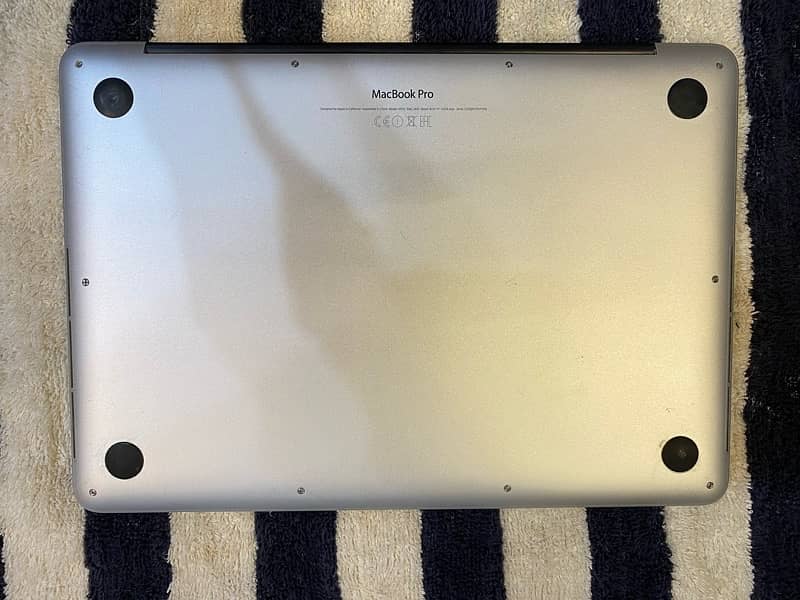 macbook pro 2015 13 inch 1