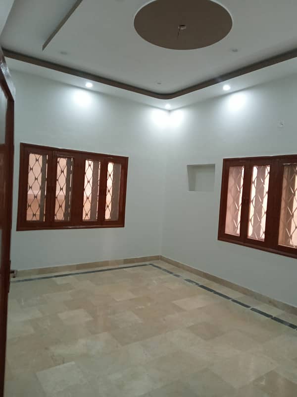400 SQYARDS | BEAUTIFUL PORTION | 3BED DRAWING LOUNGE | GROUND FLOOR | CAR PARKING | With Great ventilation no issue of sweet water NORTH NAZAMBAD BLOCK L 1
