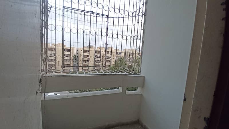 *AL RAHIM APARTMENS* 2BED DRAWING DINNING | 2 SIDE BALCONIES | 4TH FLOOR | WITH ROOF | 850 SQFT | SWEET WATER SECTOR 11C2 NORTH KARACHI ( RENTAL INCOME 18,000 TO 20,000 ) 3