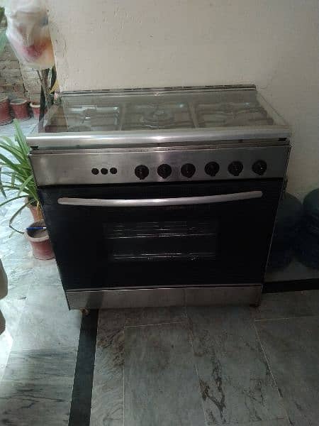 cooking range in very good condition mirror 2