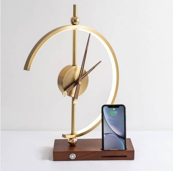 LUXURY TABLE LAMP CLOCK MOBILE HOLDER AND WIRELESS CHARGER 3