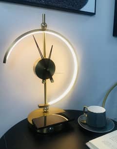 LUXURY TABLE LAMP CLOCK WIRELESS CHARGER 0