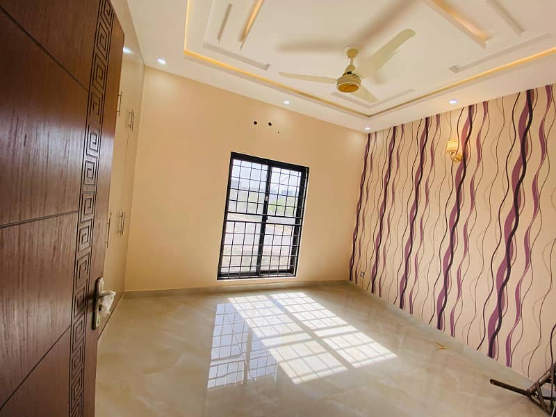 5-Marla (Brand New) Beautiful House for Sale in Jinnah Ext Sec-E Bahria Town Lahore 9