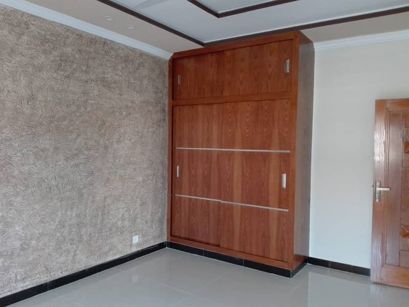 In D-12 2450 Square Feet Lower Portion For rent 6