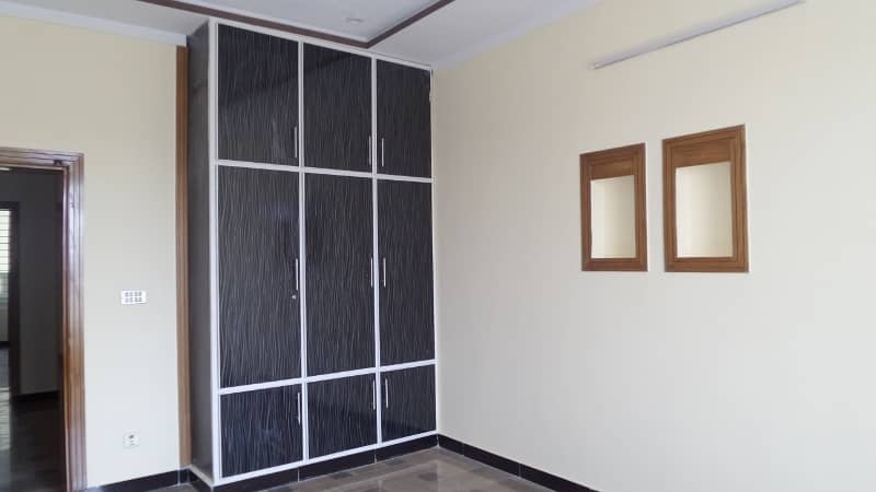 Aesthetic Lower Portion Of 3200 Square Feet For rent Is Available 4