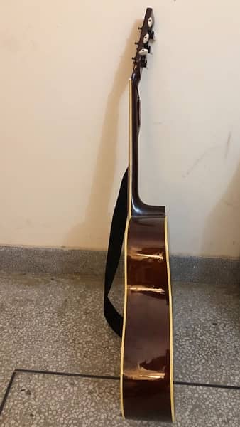40” Ventura V10 beginner’s Acoustic Guitar with bag, Capo, picks,strip 4