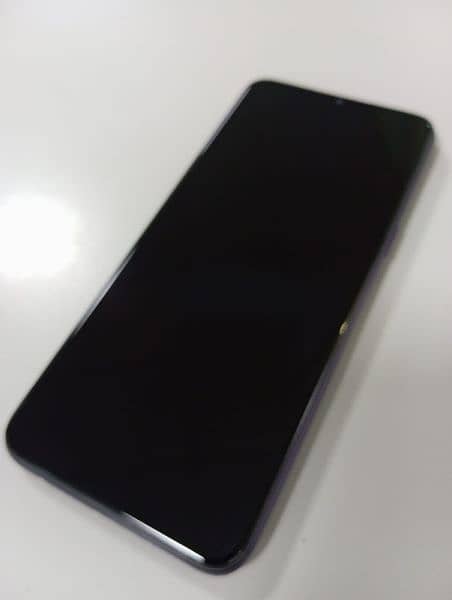 Realme 05 (04/64) ,10/10 Condition with Box . 4