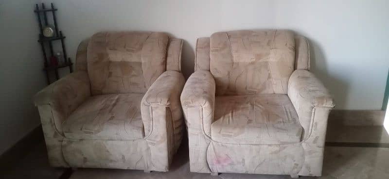 sofa set for sale mint condition. 1