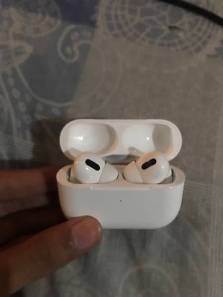 Airpods pro model 1