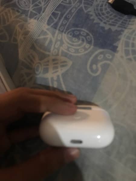 Airpods pro model 4