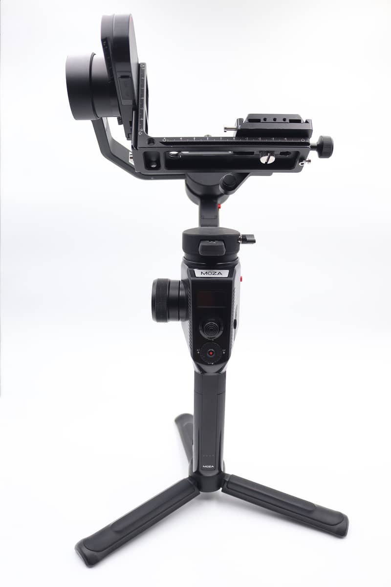 Moza Aircross 2 Gimble for DSLR Camera and Mobile 6