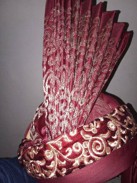 valvet sherwani with shawl ND kulla heavy work 1 time used 3