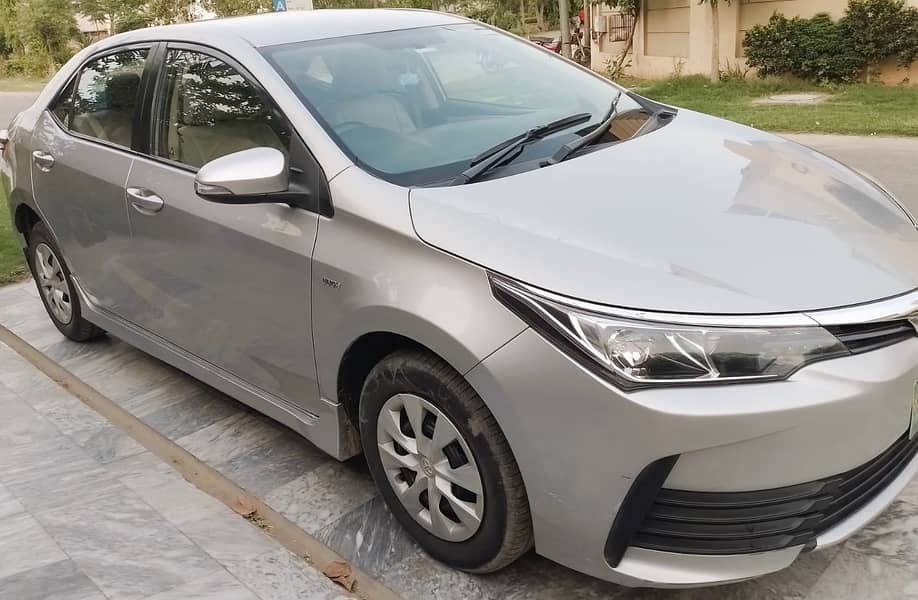 2018 Toyota Corolla Special Edition - Impeccable Condition, Great Deal 3
