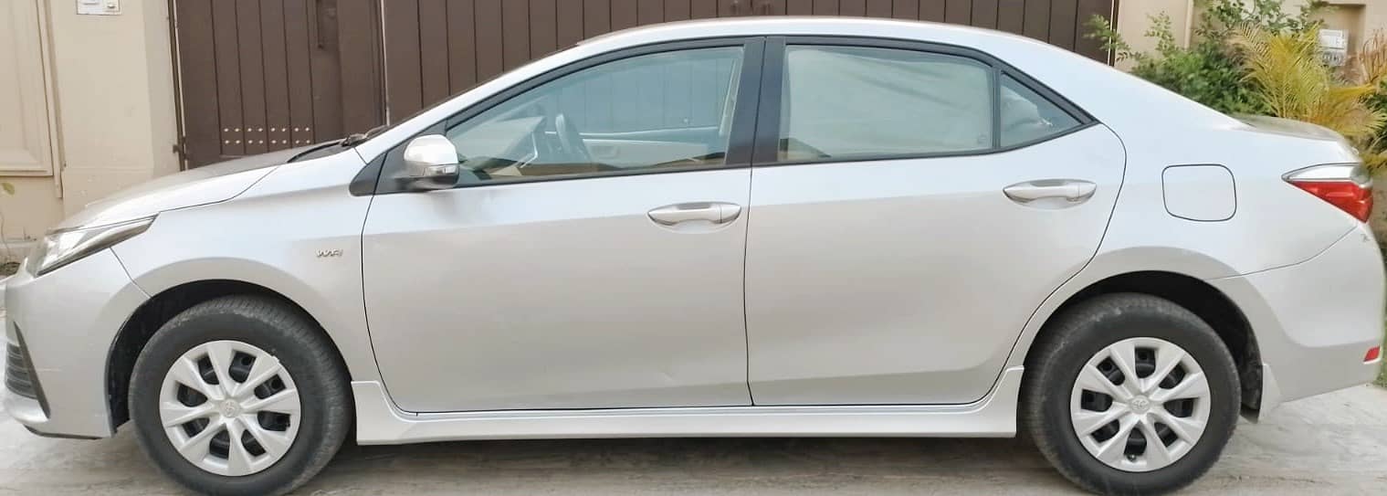 2018 Toyota Corolla Special Edition - Impeccable Condition, Great Deal 5
