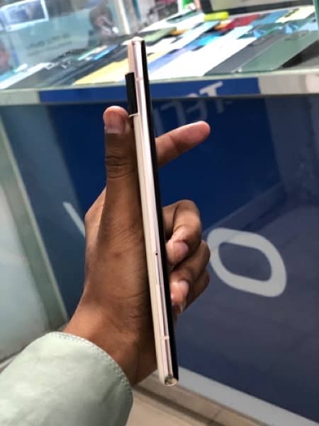 Google pixel 6 pro for sale with Box. 3