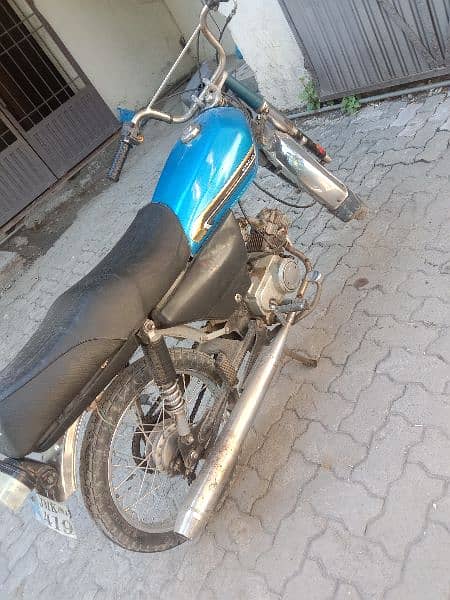 urgent sale 70cc bike in Abbottabad meed cash 4