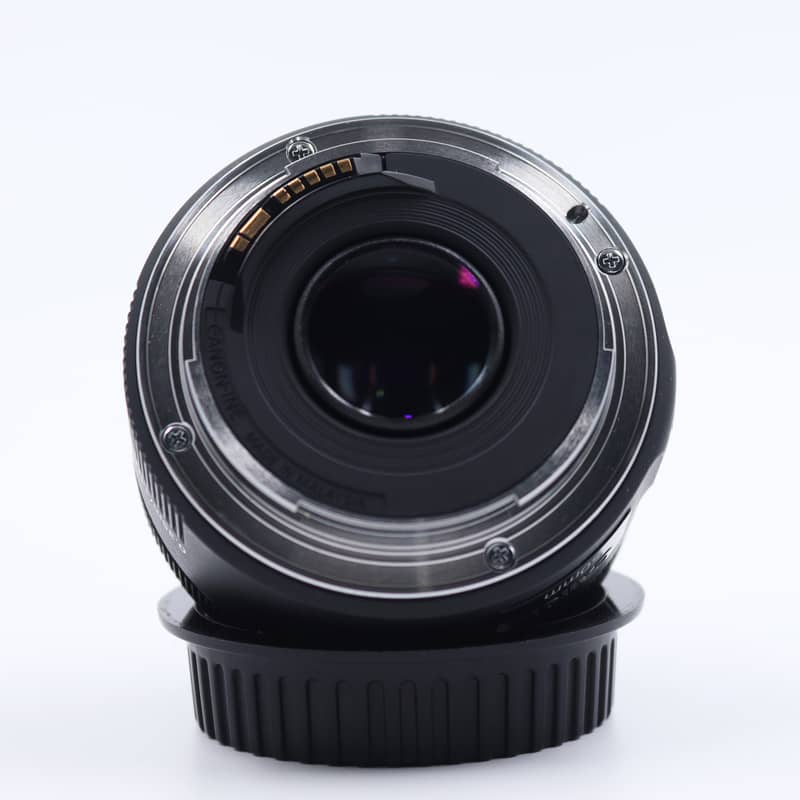 Canon 50mm Prime STM Lens with auto focus best for portrait photos 2