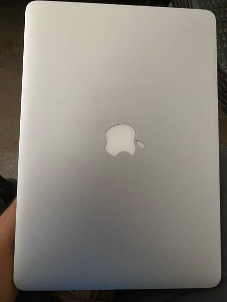 MacBook Air Early 2015 3