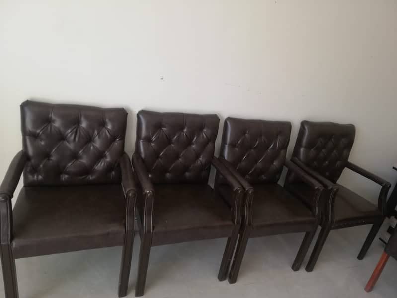 Office Furniture Available for Sale on Reasonable Rate 6