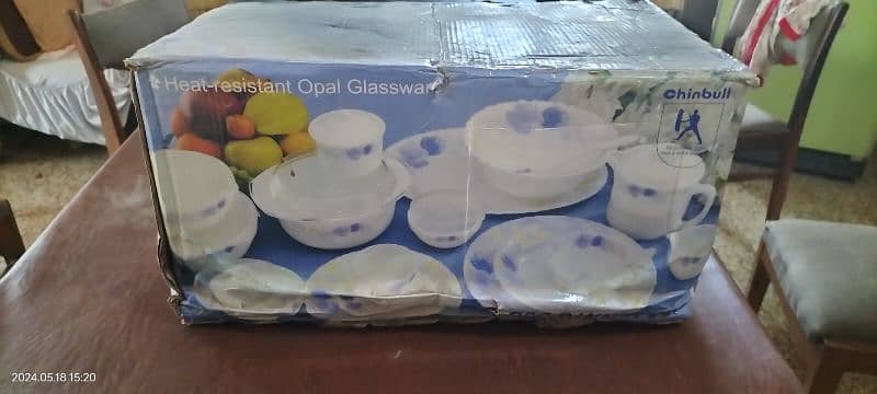 heat resistant opal glass wear 8 person serving 2
