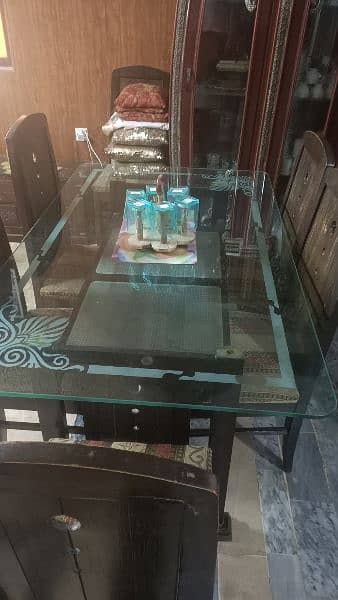 Glass Dining table for sale 6 sets 4
