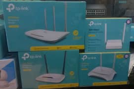 TP LINK 300MBPS ROUTERS 0
