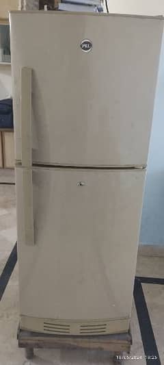 PEL refrigerator 240 L