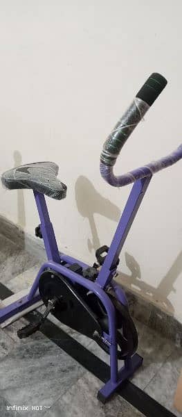 a very good condition  exercises bicycle 4
