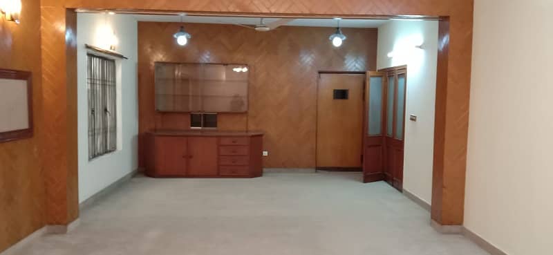 1 Kanal Lower Portion Available For Rent In Dha Phase 2 Near Masjid Park Market 10