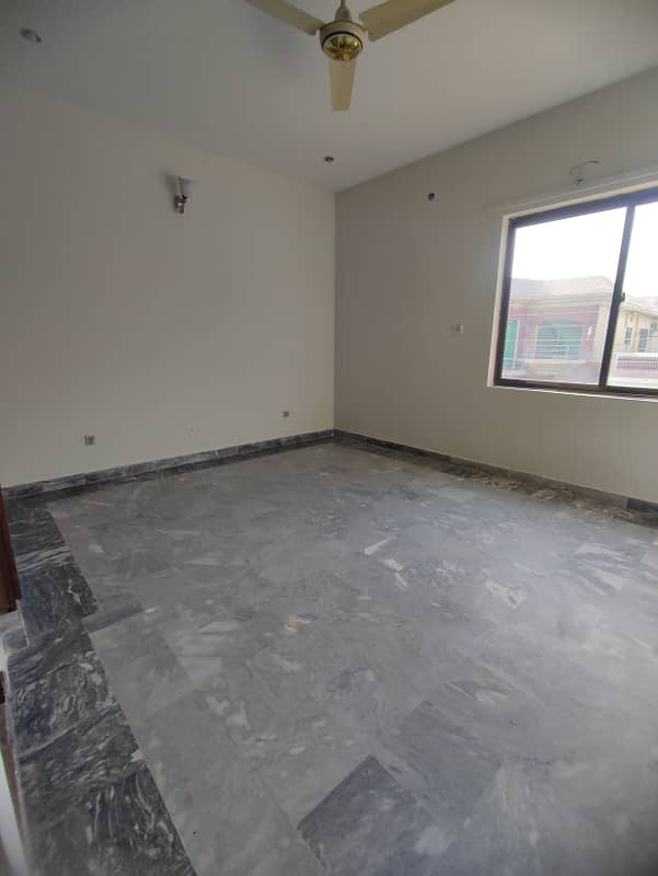 Amazing Location 1 Kanal Upper Portion Available For Rent In Dha Phase 1 Block J 1