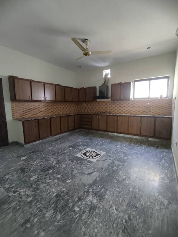 Amazing Location 1 Kanal Upper Portion Available For Rent In Dha Phase 1 Block J 8