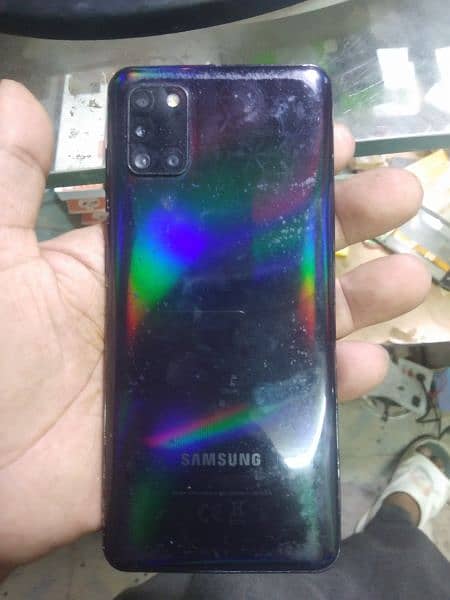 Samsung A31 1