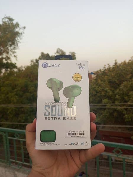 Dany Earbuds 101 with Super ENC technology 1