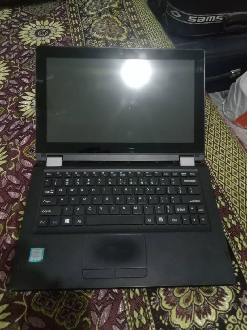 Laptop with touch display 2